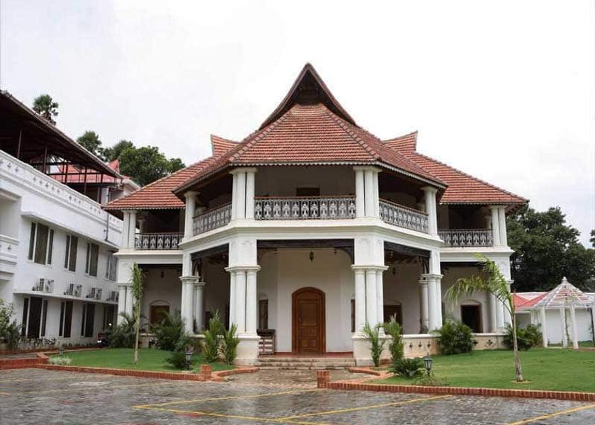 Tamil Nadu Courtrallam Overview